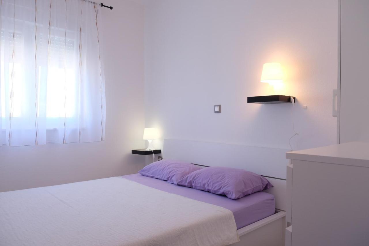 Apartmani Mojca Selce Exterior photo