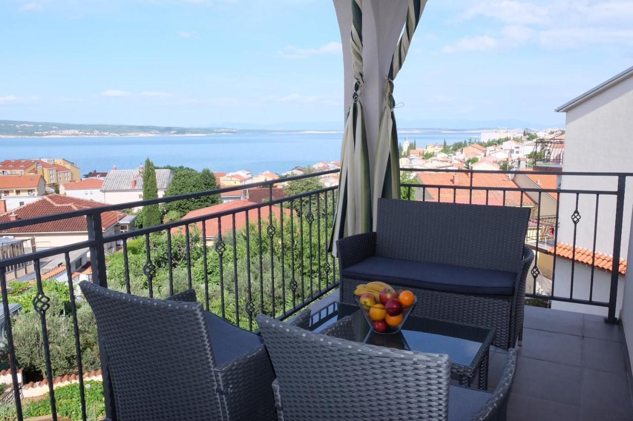 Apartmani Mojca Selce Exterior photo