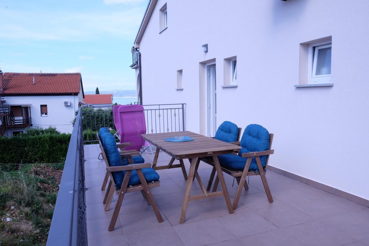 Apartmani Mojca Selce Exterior photo