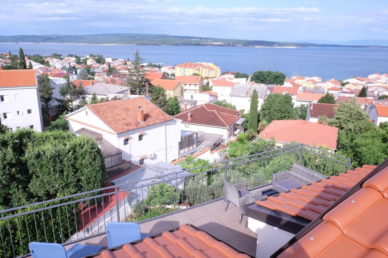 Apartmani Mojca Selce Exterior photo
